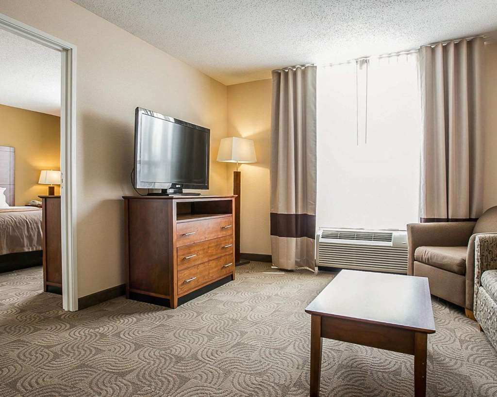 Comfort Inn&suites 3*
